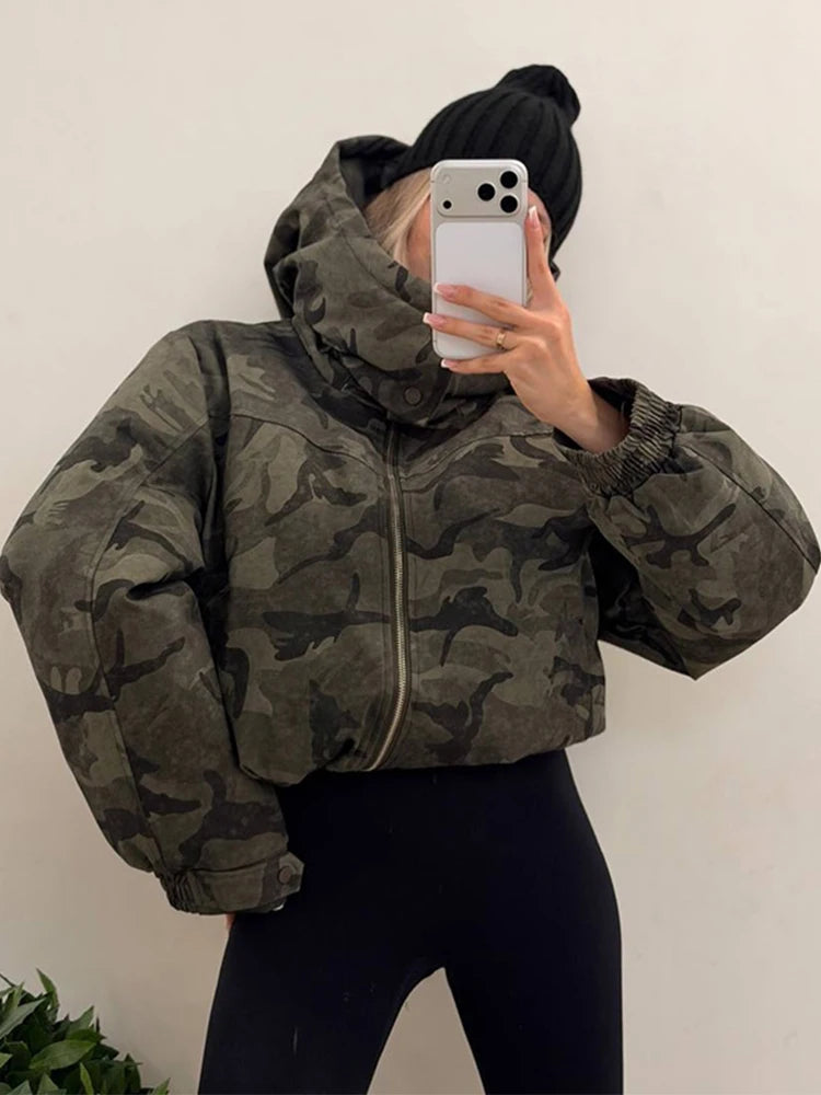 Women Camo Print Cropped Puffer Jacket Hooded Half Zip High Neck Elastic Cuff 2026 Winter Streetwear Short Chic Women Outerwear