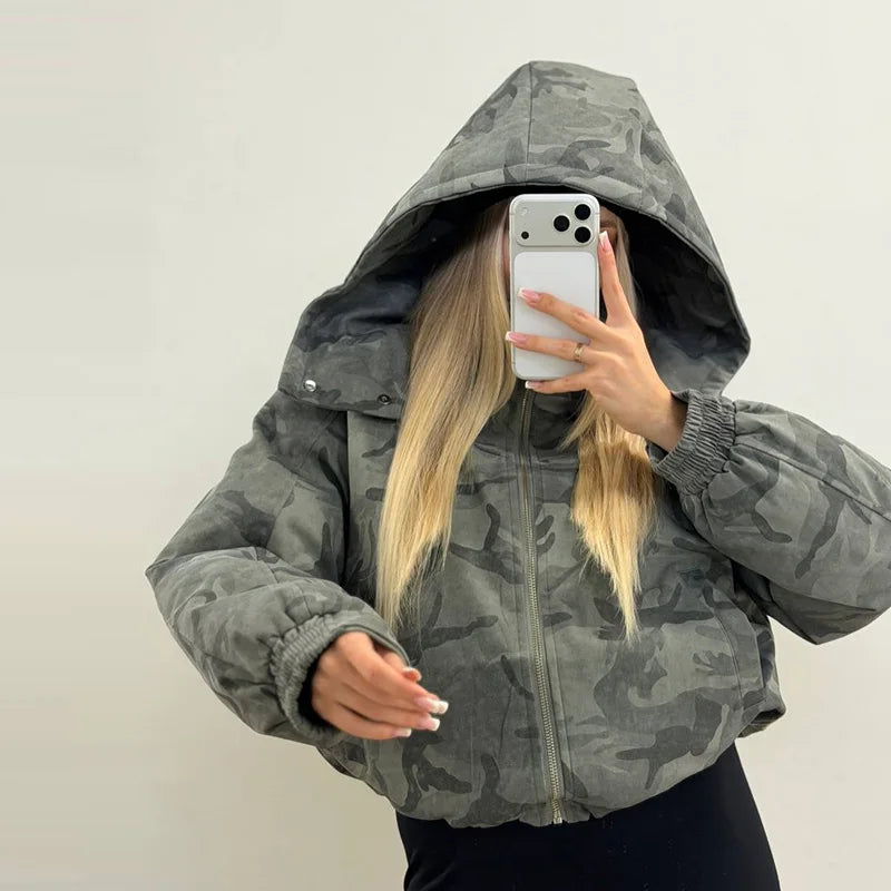 Women Camo Print Cropped Puffer Jacket Hooded Half Zip High Neck Elastic Cuff 2026 Winter Streetwear Short Chic Women Outerwear